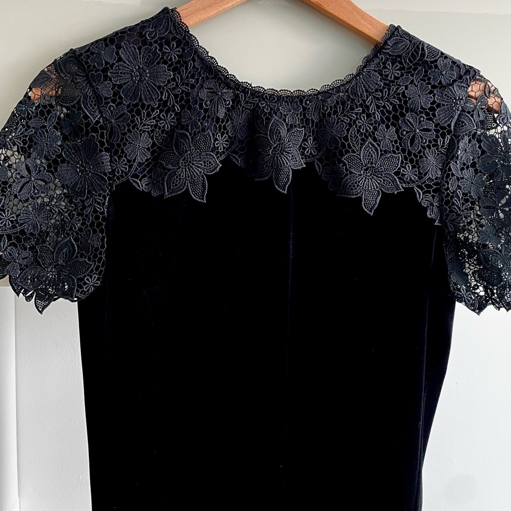 Karl Lagerfeld Black Velvet Lace Short Sleeve Top - Picture 3 of 8